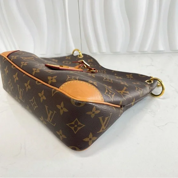 LOUIS VUITTON Odeon PM Hobo Bag Monogram Canvas - Picture 9 of 11